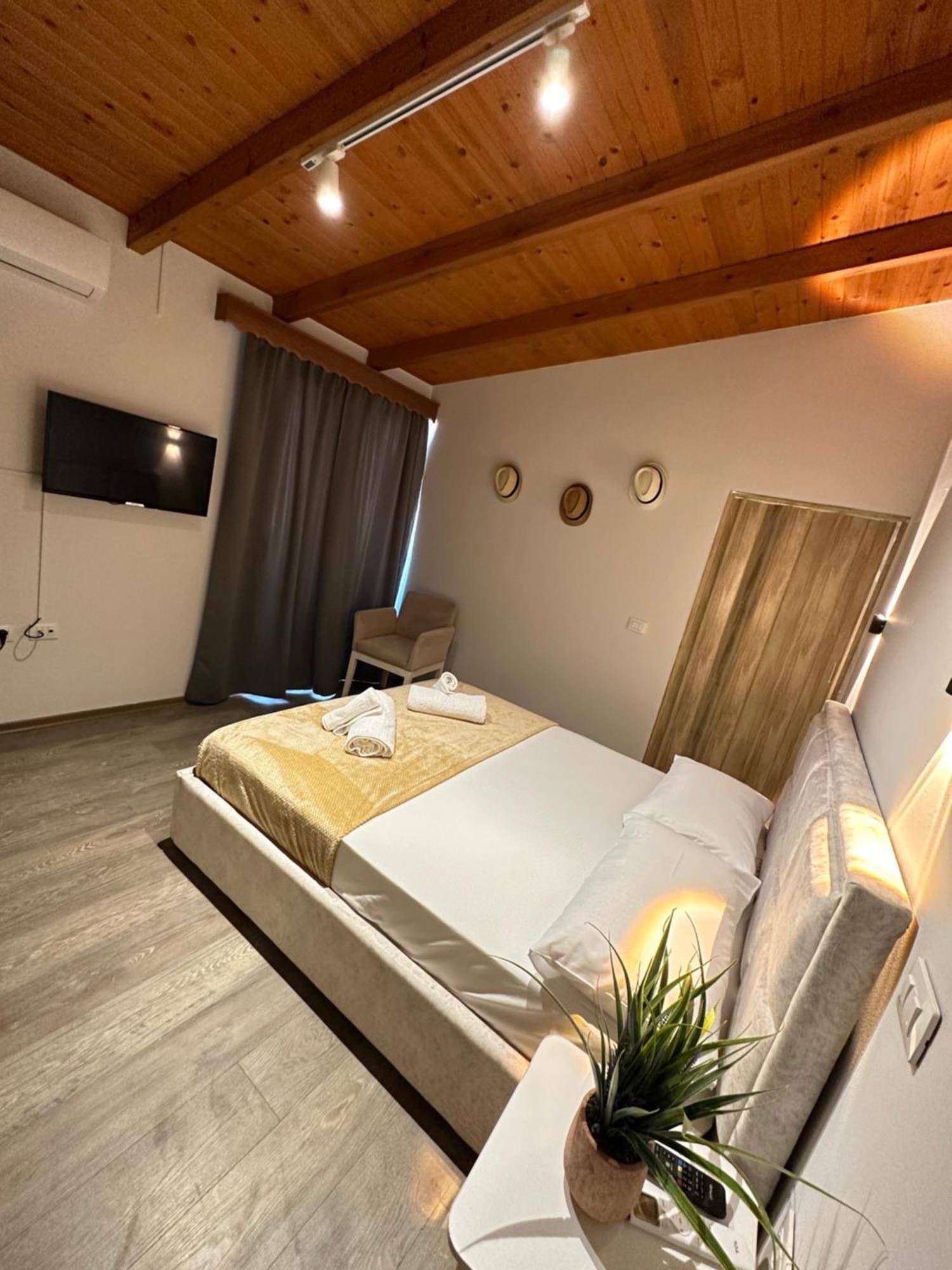 Anel Suites Влёра Экстерьер фото
