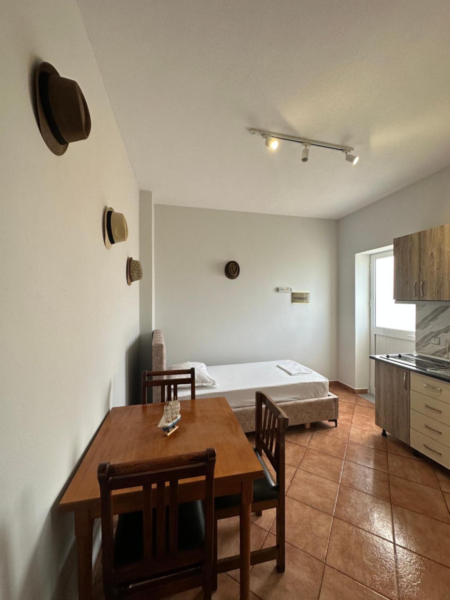 Anel Suites Влёра Экстерьер фото
