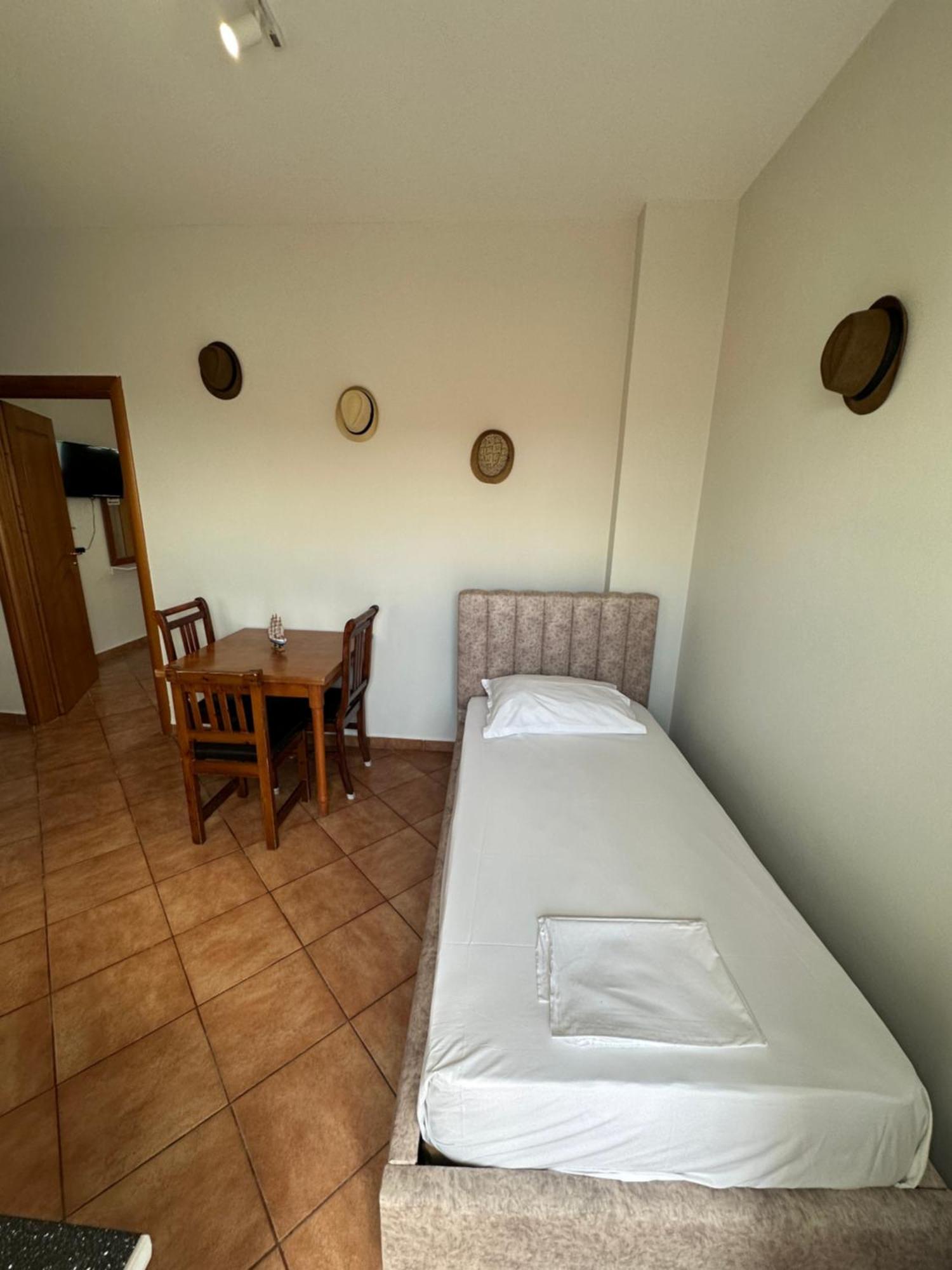 Anel Suites Влёра Экстерьер фото