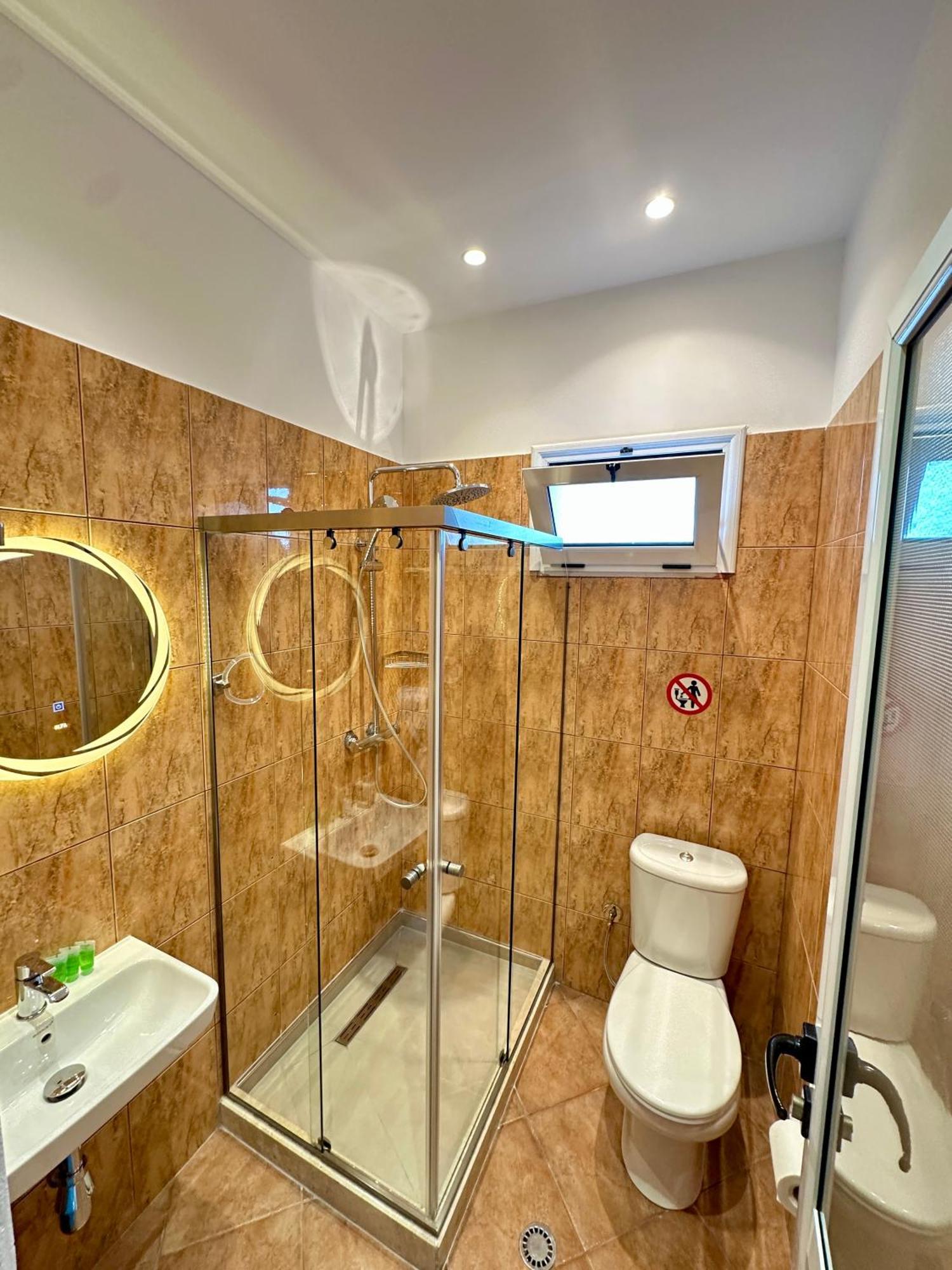 Anel Suites Влёра Экстерьер фото